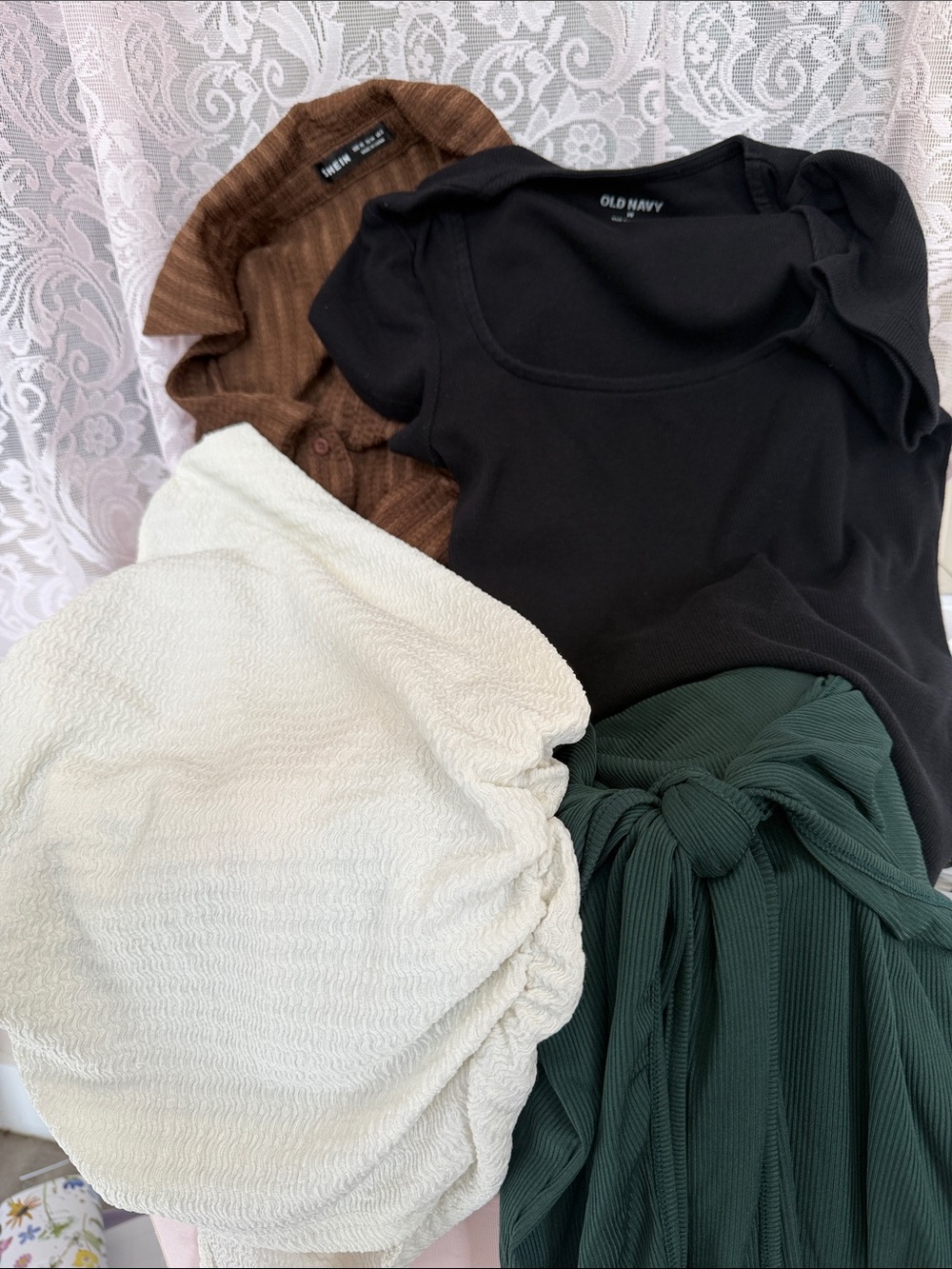 XS/ S Mystery Clothing Bundle, top, crop tops, and more $2 per item